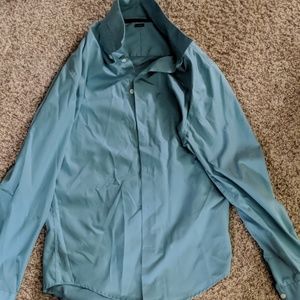 Perry Ellis Button Up